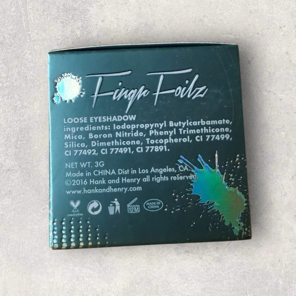 Hank And Henry Finger Foil Holographic  Chrome Luster In Llorna